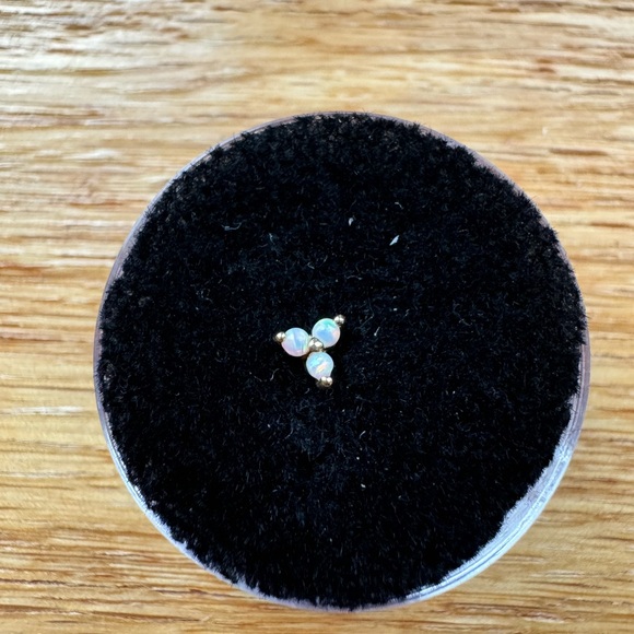 Junipurr Opal Trinity - Beautiful! Brand new! 14k gold! - Picture 3 of 3